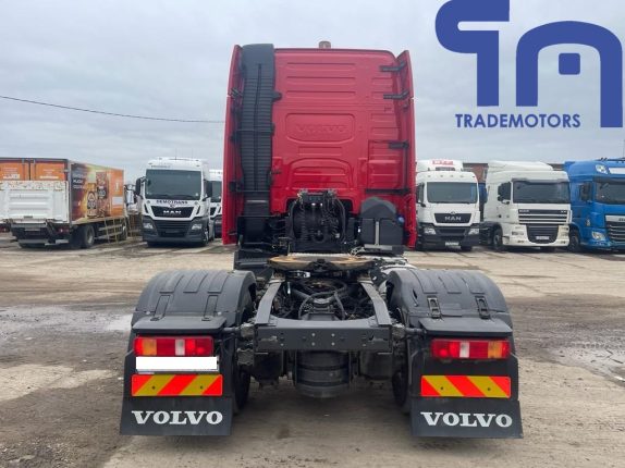 Седельный тягач VOLVO FH-TRUCK 4X2 (10760)