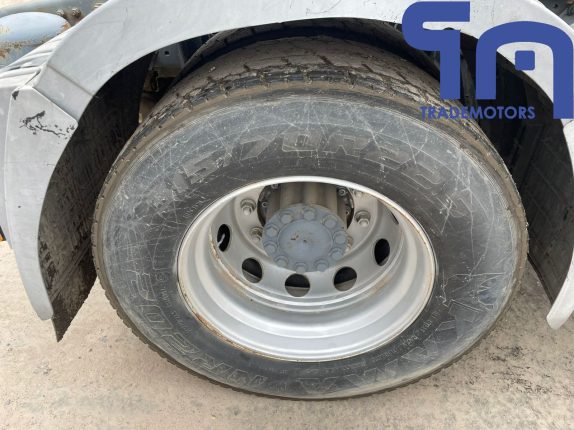 071.Седельный тягач MERCEDES-BENZ AXOR 1840 LS (10705)