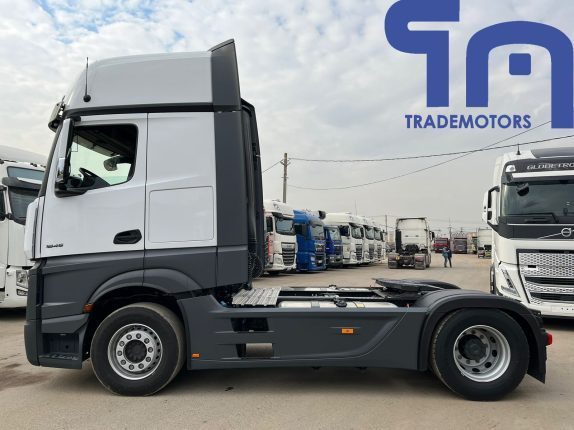 Седельный тягач MERCEDES-BENZ ACTROS 1845 (106136)