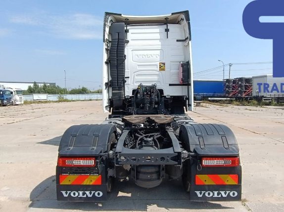 009.Седельный тягач VOLVO FH-TRUCK 4X2 (108952)