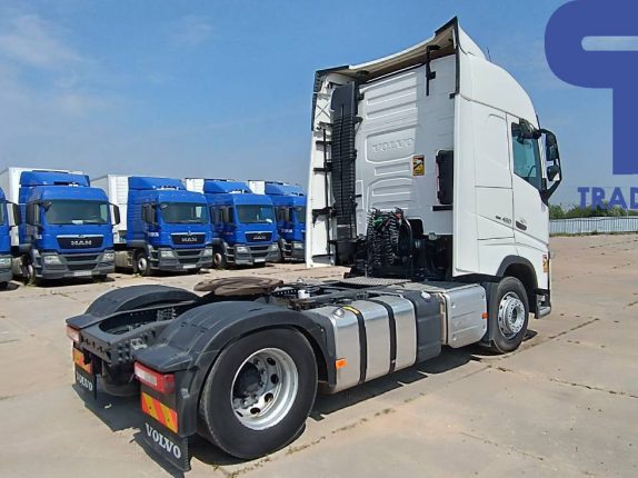 009.Седельный тягач VOLVO FH-TRUCK 4X2 (108952)