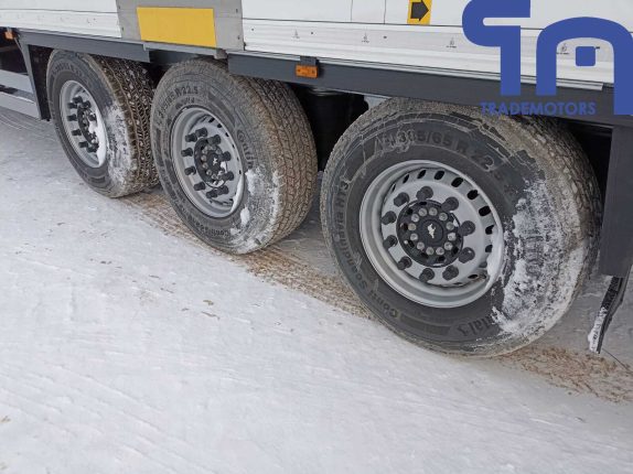 000.Полуприцеп-рефрижератор 937702(102030)