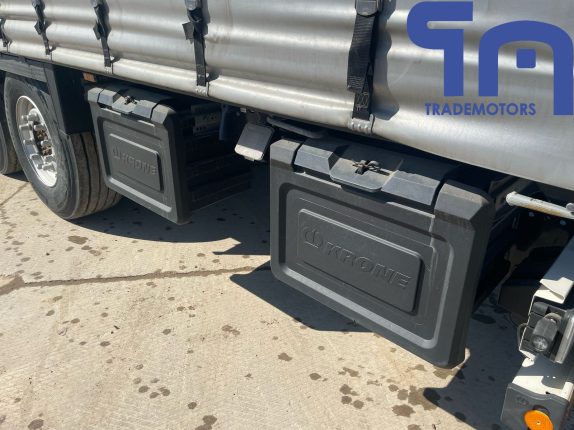 002.Полуприцеп шторный KRONE SD (105521)
