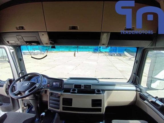 024. Седельный тягач MAN TGX 18.400 4X2 BLS (10601)