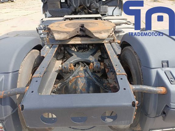 024. Седельный тягач MAN TGX 18.400 4X2 BLS (10601)