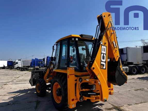 001.Экскаватор-погрузчик JCB 3DX SUPER (101658)