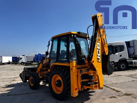 001.Экскаватор-погрузчик JCB 3DX SUPER (101775)