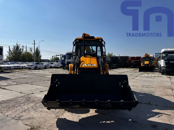 001.Экскаватор-погрузчик JCB 3DX SUPER (101775)