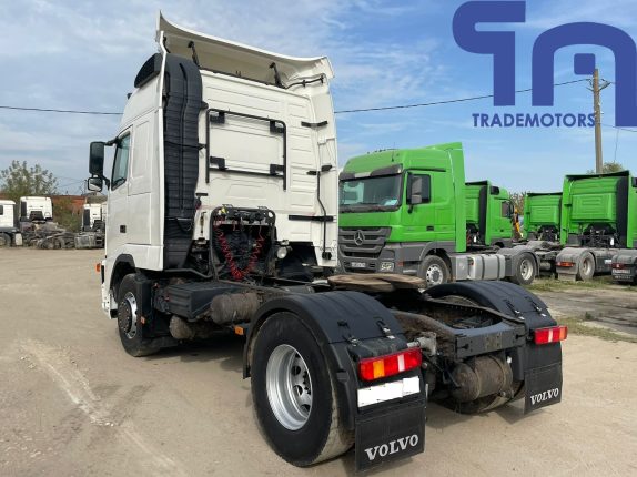 090.Седельный тягач VOLVO FH-TRUCK 4X2 (10525)