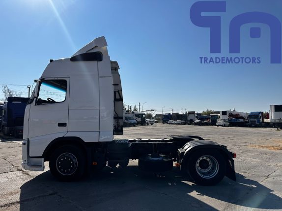 087.Седельный тягач VOLVO FH-TRUCK 4X2 (10149)