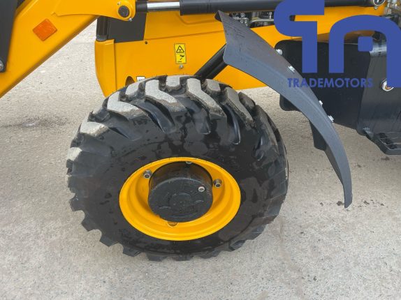 001.Экскаватор-погрузчик JCB 3DX SUPER (105501)