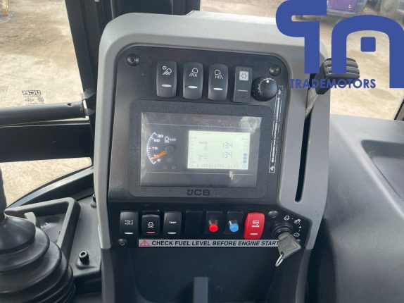 001.Экскаватор-погрузчик JCB 3DX SUPER (105501)