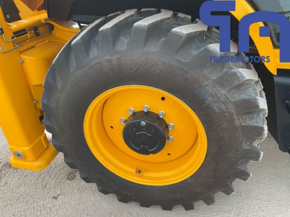 001.Экскаватор-погрузчик JCB 3DX SUPER (105355)