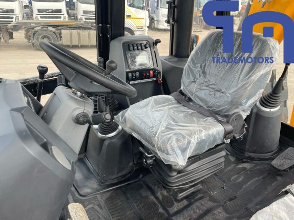 001.Экскаватор-погрузчик JCB 3DX SUPER (105355)