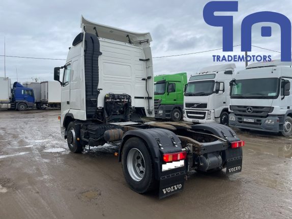 089.Седельный тягач VOLVO FH TRUCK 4X2 (10954)