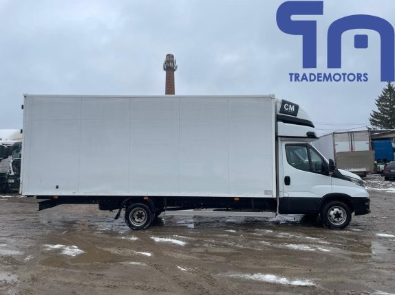 003.Автомобиль-фургон IVECO DAILY(10530)