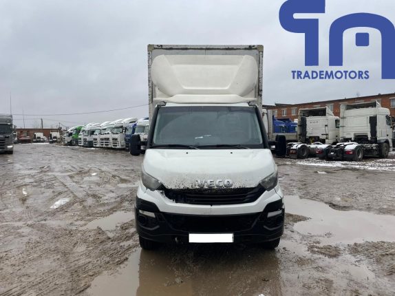 005.Грузовой фургон IVECO DAILY(10793)