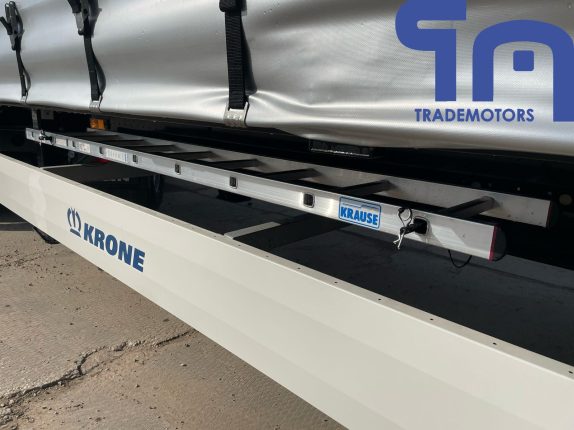 Полуприцеп шторный KRONE SD (105671)