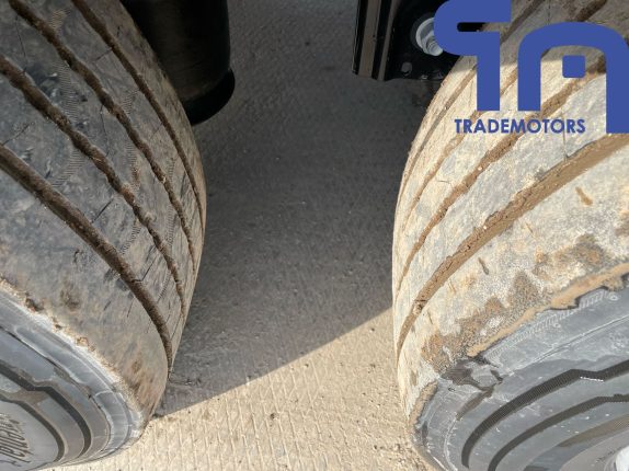 Полуприцеп шторный KRONE SD (105671)