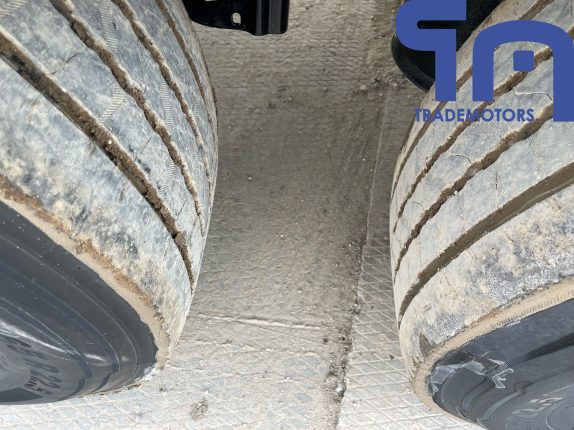 Полуприцеп шторный KRONE SD (105671)