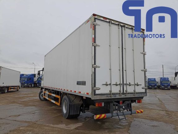 001.Автомобиль-рефрижератор ISUZU GIGA (103752)