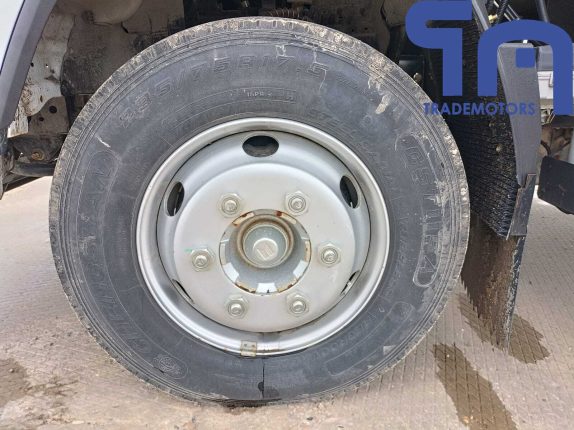 001.Автомобиль-рефрижератор ISUZU ELF (103527)