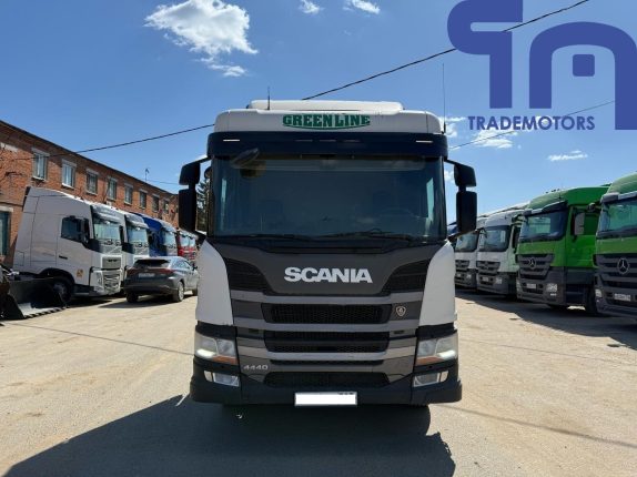 010. Седельный тягач SCANIA P440A6X4NZ (10819)