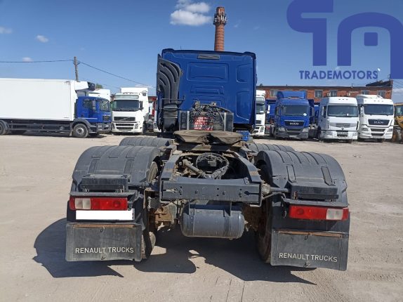 024.Седельный тягач RENAULT С 6Х4 (10755)