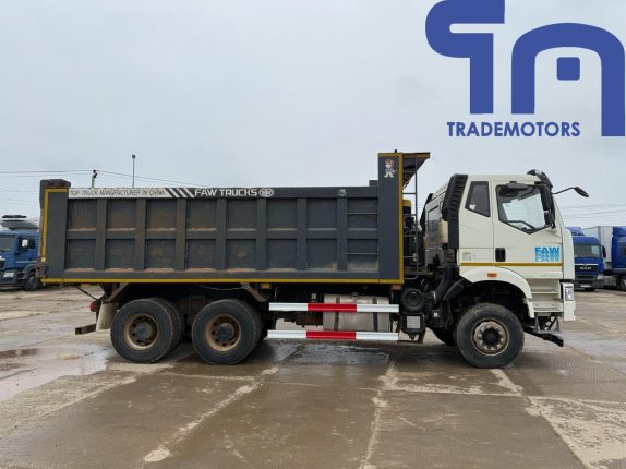 002. Грузовой самосвал FAW J6 (10073)