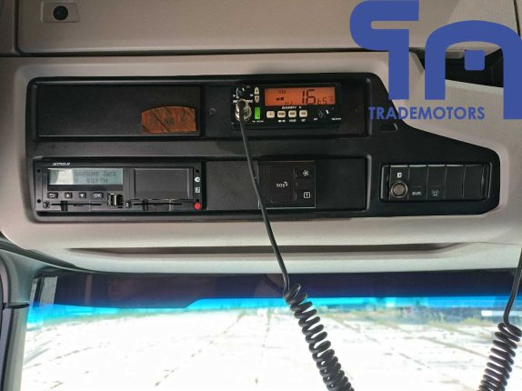 010. Седельный тягач SCANIA P440A6X4NZ (10037)