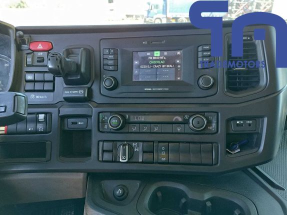009. Седельный тягач SCANIA P440A6X4NZ (10198)