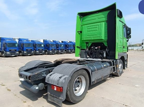 Седельный тягач MERCEDES-BENZ ACTROS 1844 LS (10525)