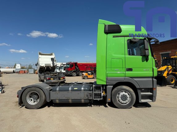 048.Седельный тягач MERCEDES-BENZ ACTROS 1844 LS (10525)
