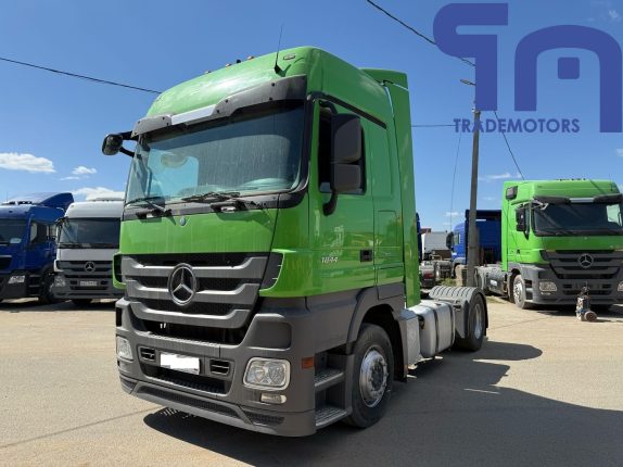 048.Седельный тягач MERCEDES-BENZ ACTROS 1844 LS (10525)