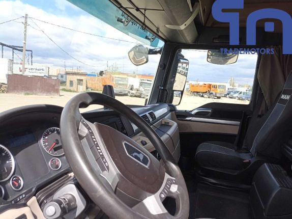 050.Седельный тягач MAN TGX 18.460 (10754)