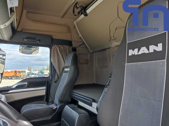 050.Седельный тягач MAN TGX 18.460 (10754)