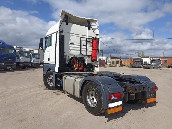 050.Седельный тягач MAN TGX 18.460 (10754)
