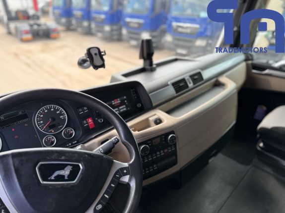 050.Седельный тягач MAN TGX 18.460 (10085)