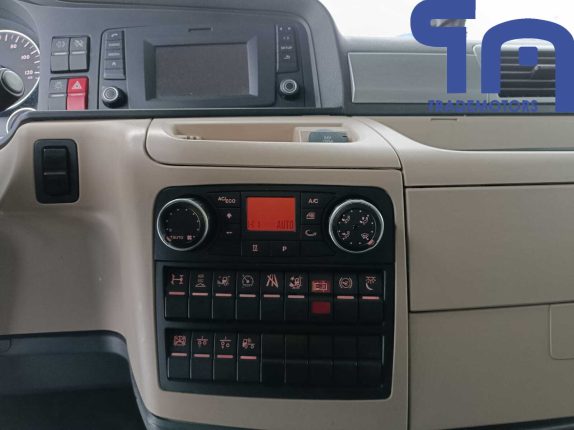 050.Седельный тягач MAN TGX 18.460 (10085)