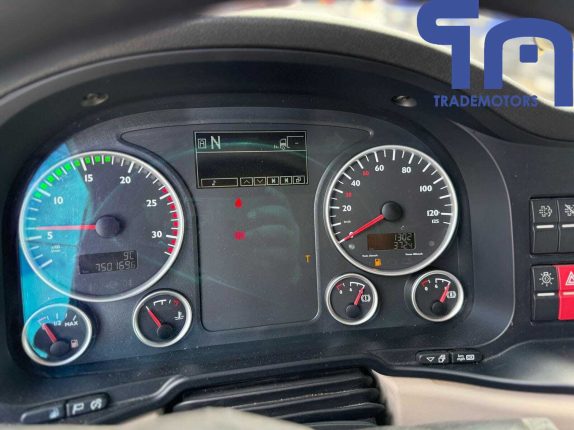 050.Седельный тягач MAN TGX 18.460 (10085)