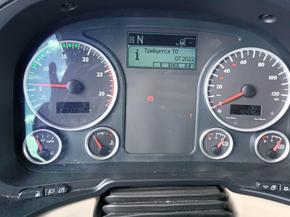 050.Седельный тягач MAN TGX 18.460 (10754)
