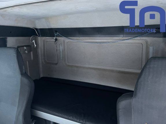 009. Фургон рефрижератор MAN TGS 28.400 6X2-2 BL-WW (10780)