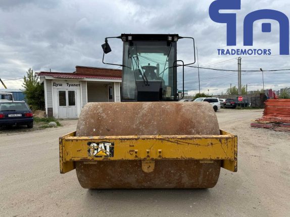 006. Каток грунтовый CATERPILLAR CS56В (700234)