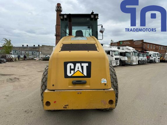 006. Каток грунтовый CATERPILLAR CS56В (700234)