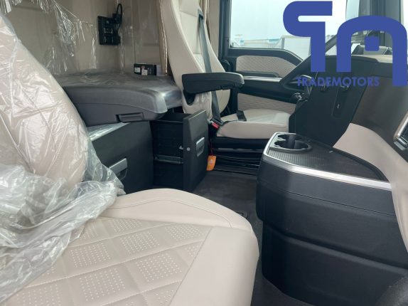 000. Седельный тягач SITRAK C7H MAX (10141)