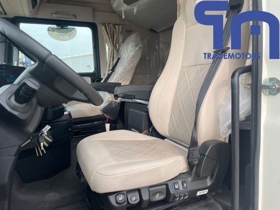 000. Седельный тягач SITRAK C7H MAX (10141)