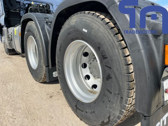 000. Седельный тягач SITRAK ZZ4256V364HE (10545)