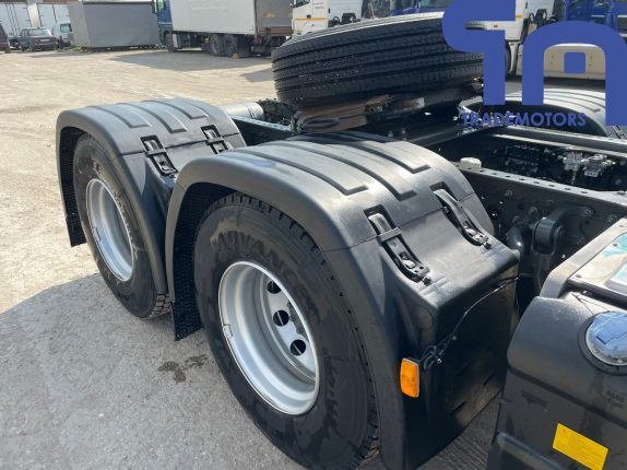 000. Седельный тягач SITRAK ZZ4256V364HE (10545)