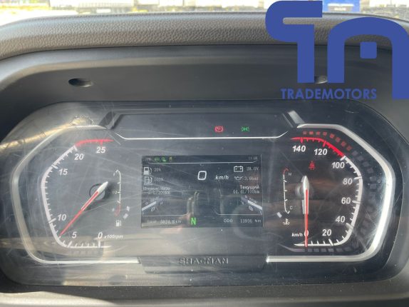 000. Седельный тягач SHACMAN SX42584V324 (10987)