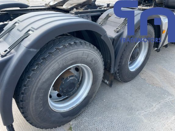 000. Седельный тягач SHACMAN SX42584V324 (10987)